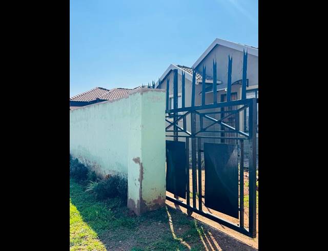 2 BEDROOM PROPERTY TO RENT IN DAWN PARK